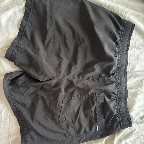 Vuori Kore Short (5 in inseam) - Picture 2 of 2